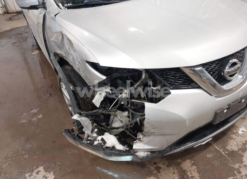 Photo 6 of 2015 Nissan Rogue SV (VIN KNMAT2MV5FP546001)