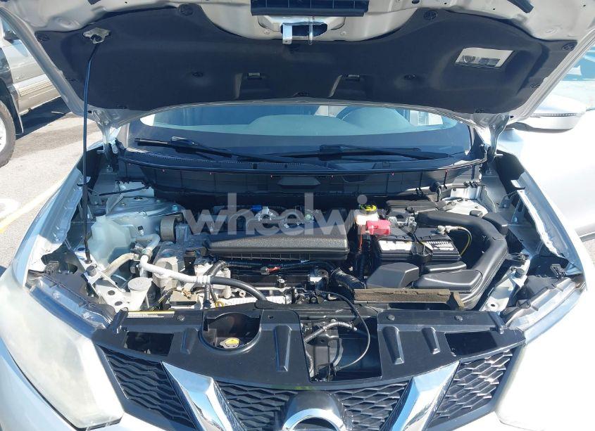 Photo 10 of 2016 Nissan Rogue S (VIN KNMAT2MV5GP648240)