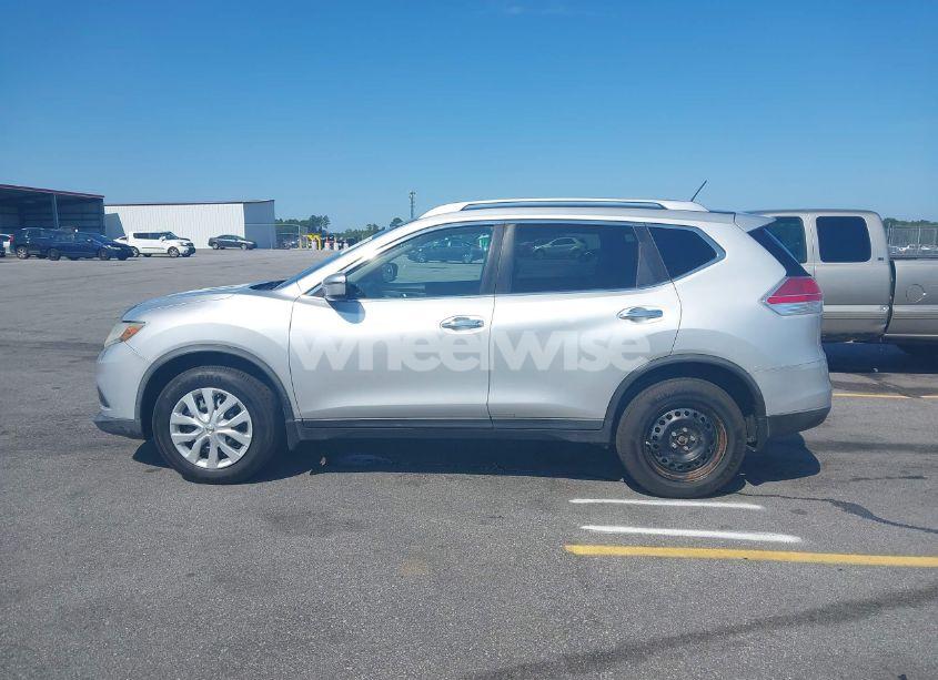Photo 14 of 2016 Nissan Rogue S (VIN KNMAT2MV5GP648240)