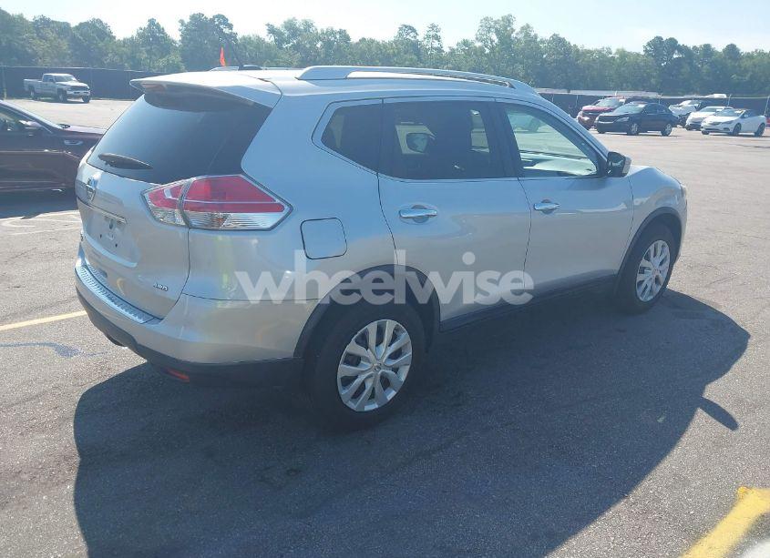 Photo 4 of 2016 Nissan Rogue S (VIN KNMAT2MV5GP648240)