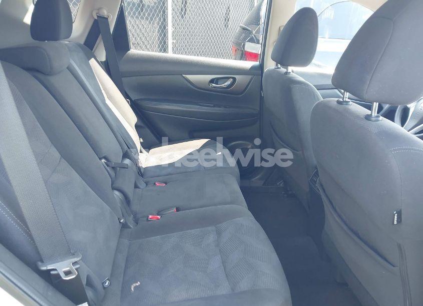 Photo 8 of 2016 Nissan Rogue S (VIN KNMAT2MV5GP648240)