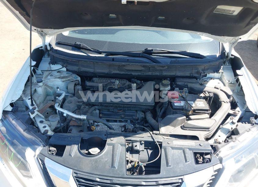 Photo 10 of 2017 Nissan Rogue S (VIN KNMAT2MV5HP517567)