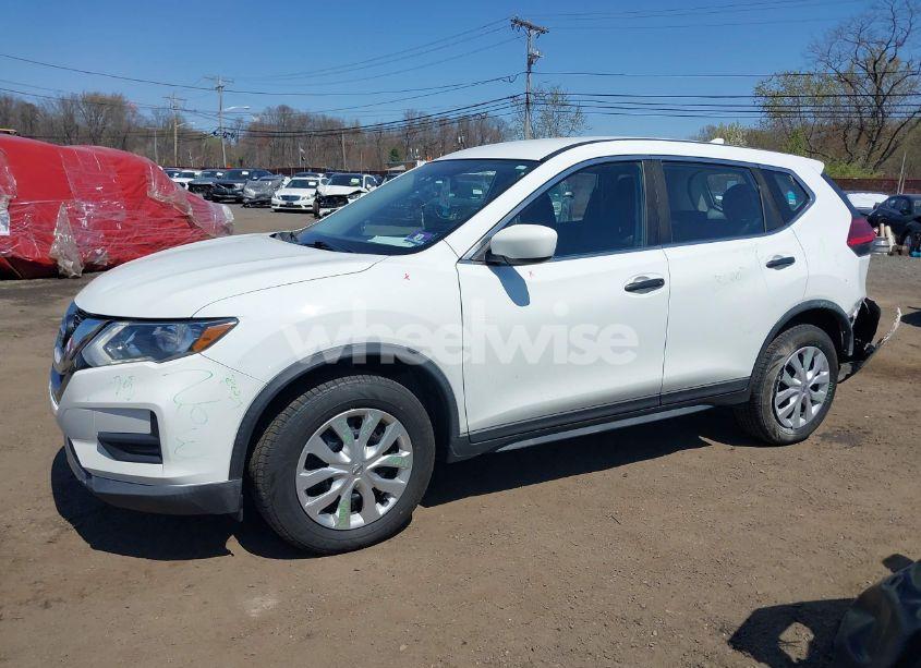 Photo 14 of 2017 Nissan Rogue S (VIN KNMAT2MV5HP517567)