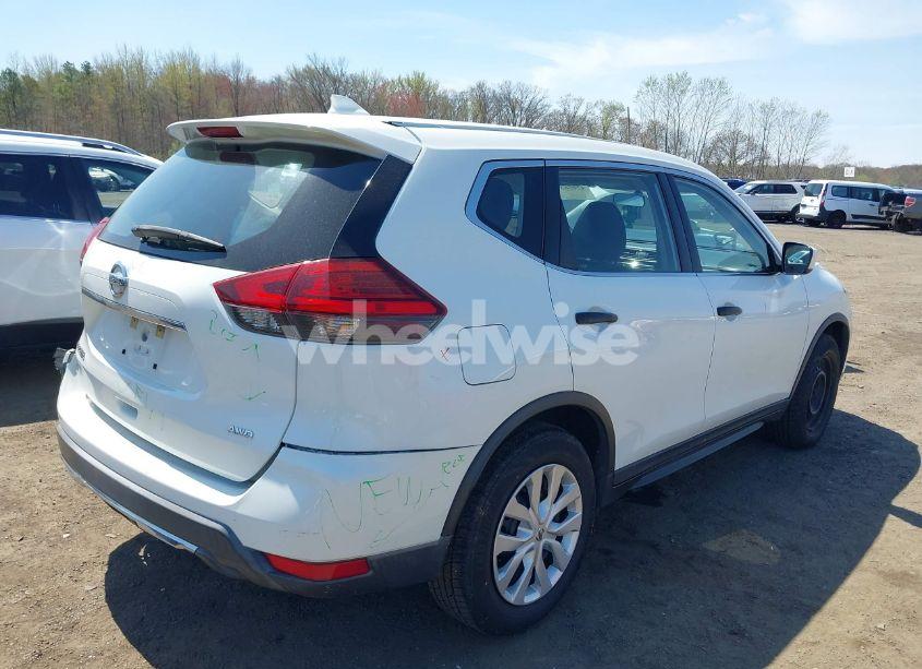 Photo 17 of 2017 Nissan Rogue S (VIN KNMAT2MV5HP517567)