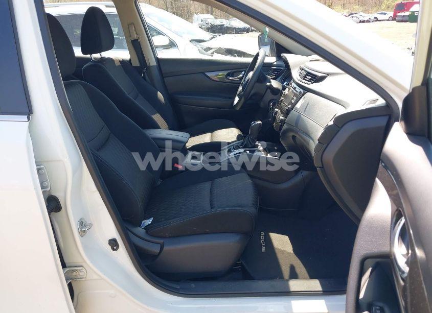 Photo 5 of 2017 Nissan Rogue S (VIN KNMAT2MV5HP517567)