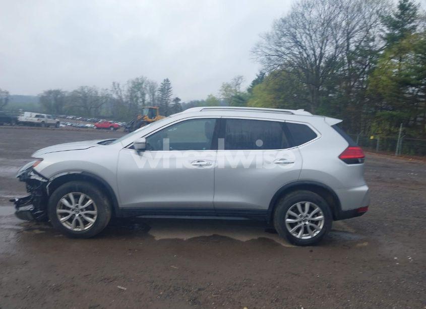 Photo 15 of 2017 Nissan Rogue SV (VIN KNMAT2MV5HP552643)