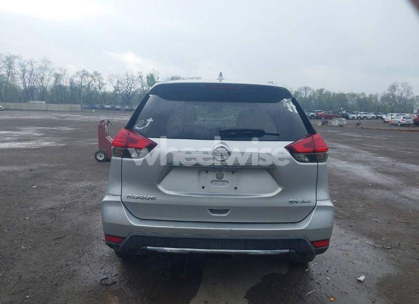 Photo 17 of 2017 Nissan Rogue SV (VIN KNMAT2MV5HP552643)