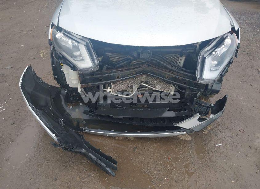 Photo 6 of 2017 Nissan Rogue SV (VIN KNMAT2MV5HP552643)