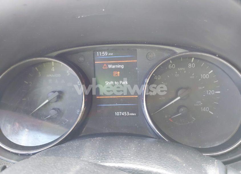 Photo 7 of 2018 Nissan Rogue SV (VIN KNMAT2MV5JP561638)