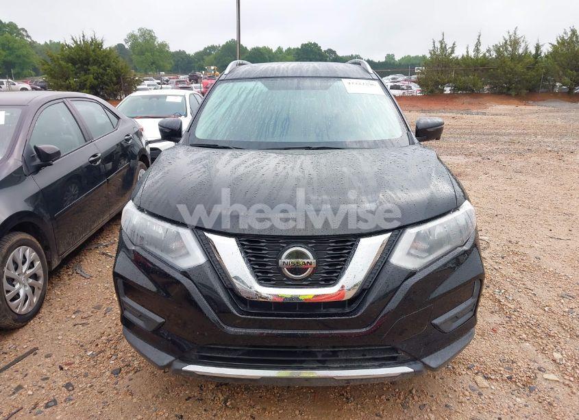 Photo 12 of 2018 Nissan Rogue SV (VIN KNMAT2MV5JP610322)