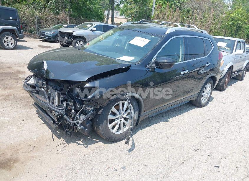 Photo 2 of 2019 Nissan Rogue S (VIN KNMAT2MV5KP559356)