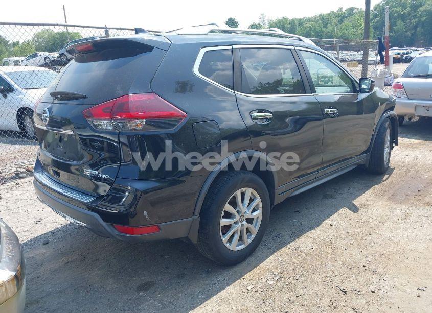 Photo 4 of 2019 Nissan Rogue S (VIN KNMAT2MV5KP559356)