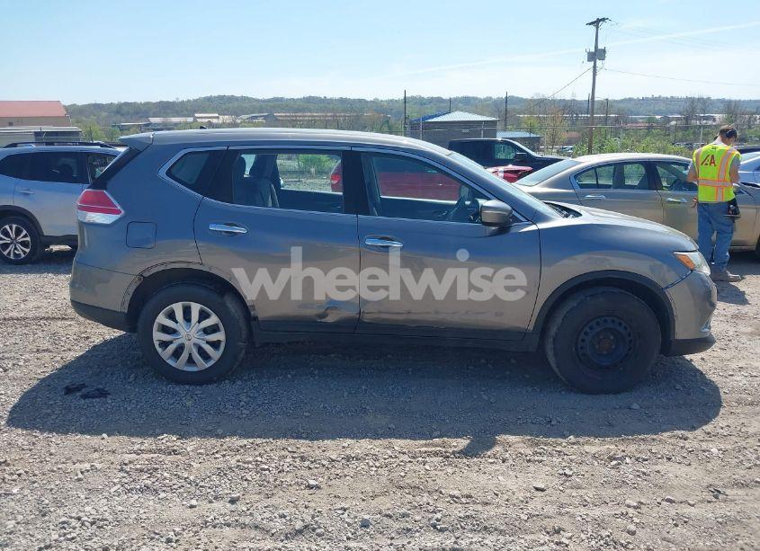 Photo 13 of 2015 Nissan Rogue S (VIN KNMAT2MV6FP523326)