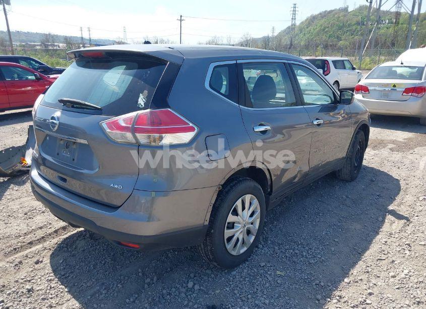Photo 4 of 2015 Nissan Rogue S (VIN KNMAT2MV6FP523326)