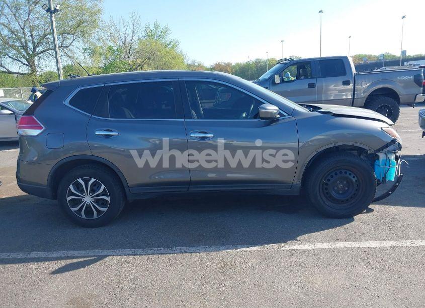Photo 13 of 2015 Nissan Rogue S (VIN KNMAT2MV6FP537002)