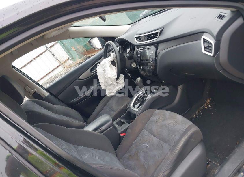 Photo 5 of 2016 Nissan Rogue S (VIN KNMAT2MV6GP729800)