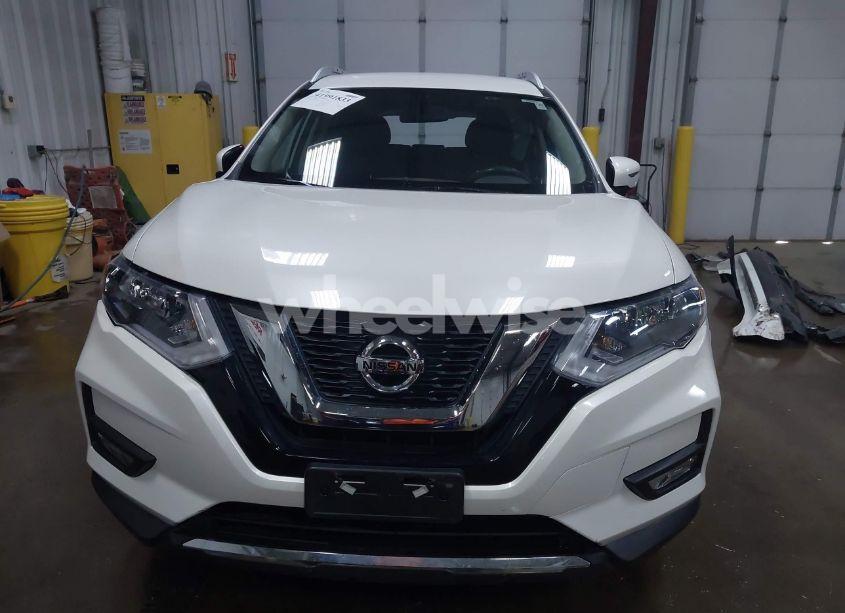 Photo 13 of 2017 Nissan Rogue SV (VIN KNMAT2MV6HP521935)
