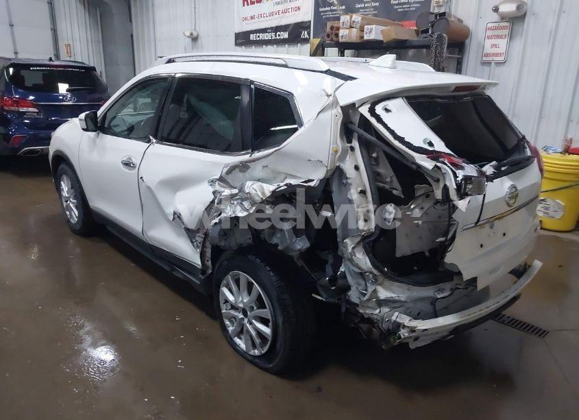 Photo 3 of 2017 Nissan Rogue SV (VIN KNMAT2MV6HP521935)