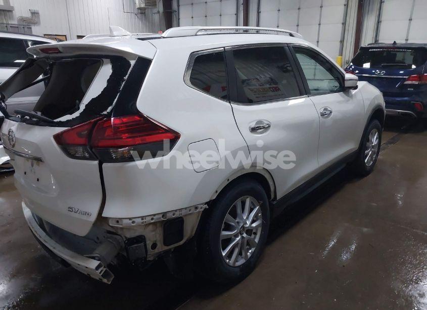 Photo 4 of 2017 Nissan Rogue SV (VIN KNMAT2MV6HP521935)