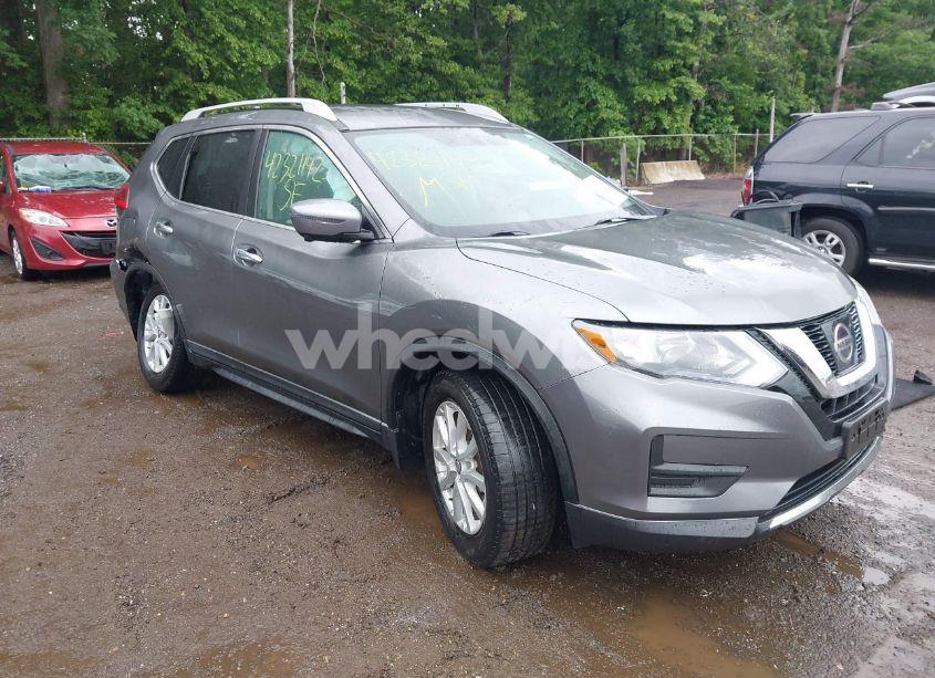 2017 Nissan Rogue SV (VIN KNMAT2MV6HP619038) main photo