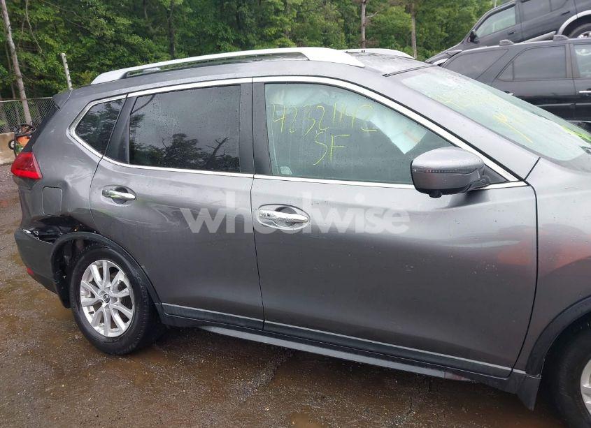 Photo 13 of 2017 Nissan Rogue SV (VIN KNMAT2MV6HP619038)