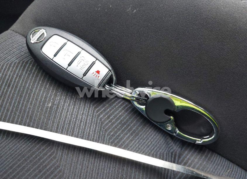 Photo 11 of 2015 Nissan Rogue SV (VIN KNMAT2MV7FP585690)