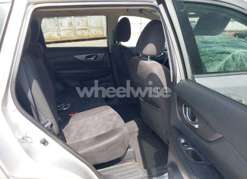 Photo 8 of 2015 Nissan Rogue SV (VIN KNMAT2MV7FP585690)