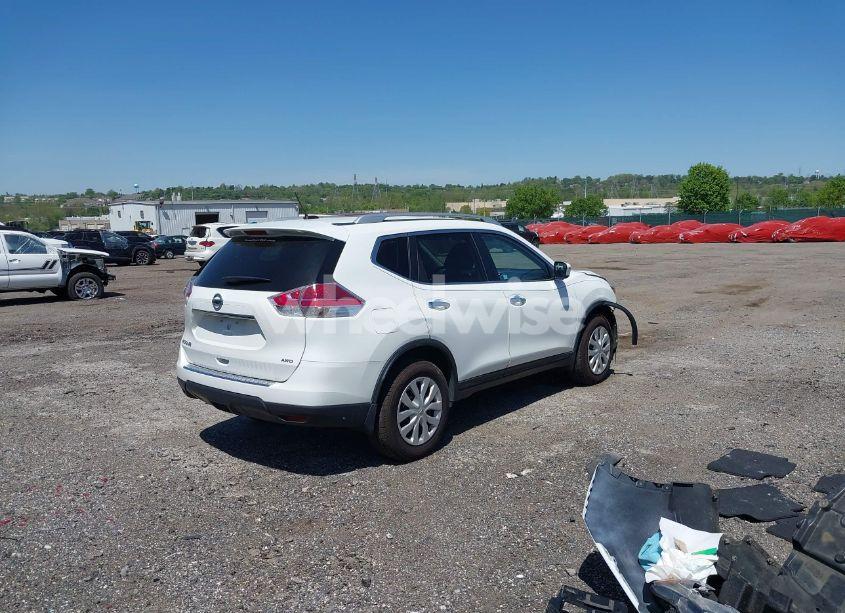 Photo 4 of 2016 Nissan Rogue S (VIN KNMAT2MV7GP592950)
