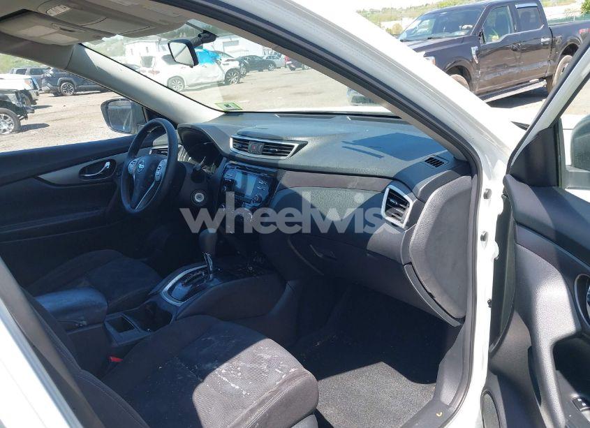 Photo 5 of 2016 Nissan Rogue S (VIN KNMAT2MV7GP592950)