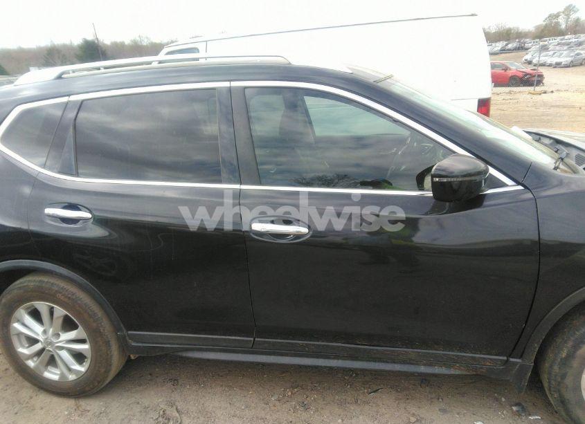 Photo 13 of 2016 Nissan Rogue SV (VIN KNMAT2MV7GP622562)