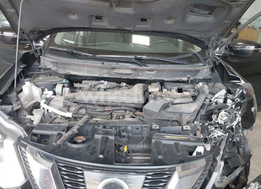 Photo 10 of 2017 Nissan Rogue SV (VIN KNMAT2MV7HP593789)