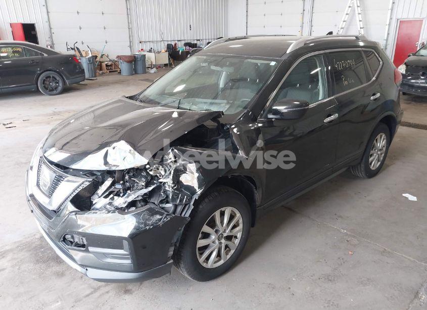 Photo 2 of 2017 Nissan Rogue SV (VIN KNMAT2MV7HP593789)