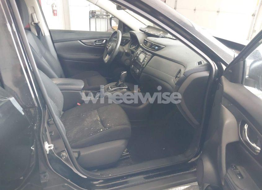 Photo 5 of 2017 Nissan Rogue SV (VIN KNMAT2MV7HP593789)