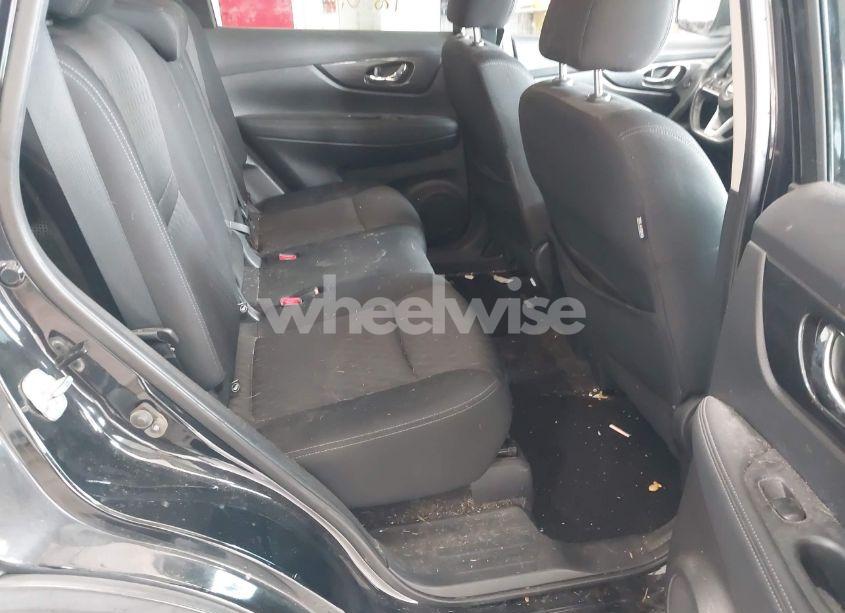 Photo 8 of 2017 Nissan Rogue SV (VIN KNMAT2MV7HP593789)