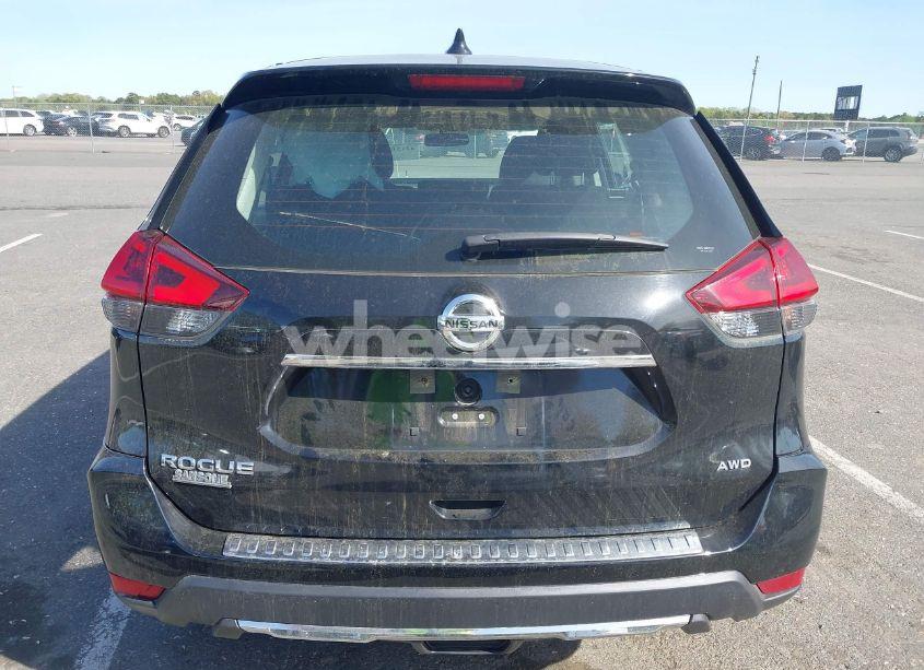 Photo 16 of 2018 Nissan Rogue S (VIN KNMAT2MV7JP556358)