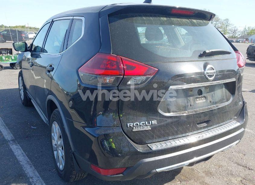 Photo 3 of 2018 Nissan Rogue S (VIN KNMAT2MV7JP556358)