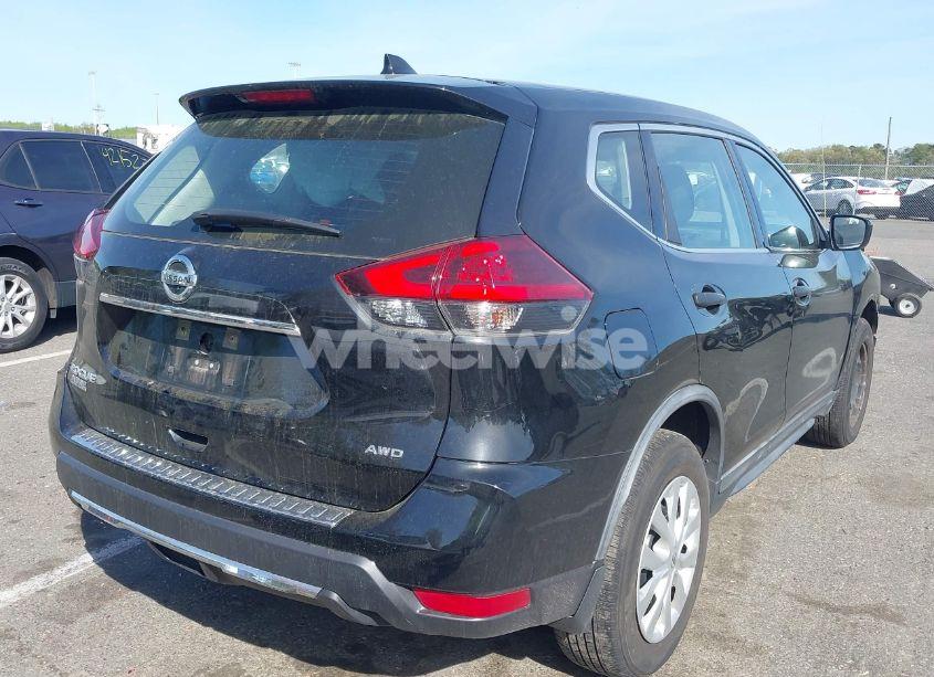 Photo 4 of 2018 Nissan Rogue S (VIN KNMAT2MV7JP556358)