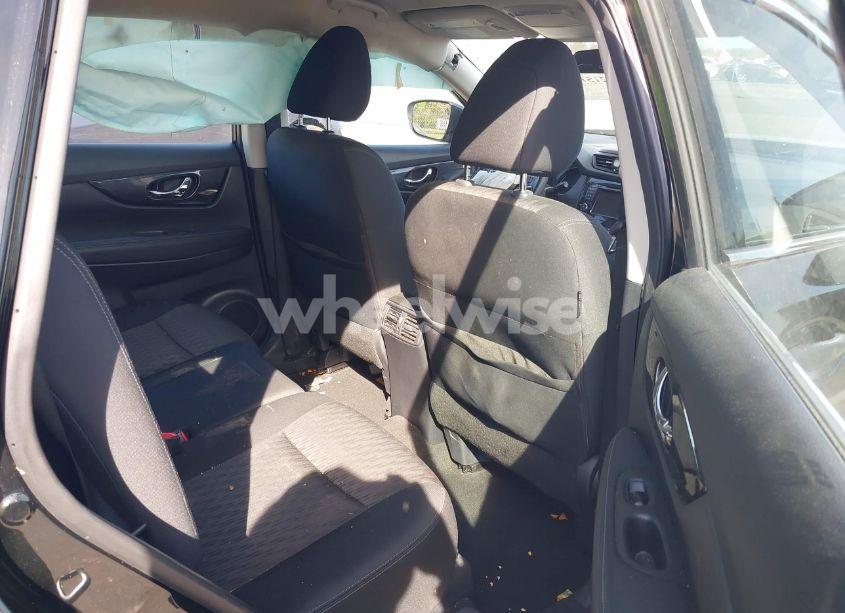 Photo 8 of 2018 Nissan Rogue S (VIN KNMAT2MV7JP556358)