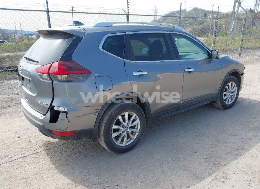 Photo 4 of 2018 Nissan Rogue SV (VIN KNMAT2MV7JP557753)