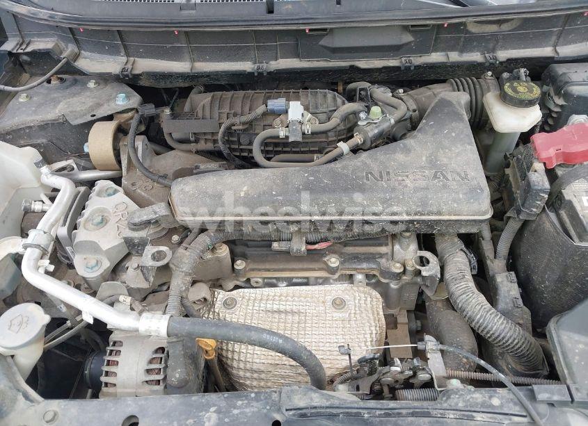 Photo 10 of 2018 Nissan Rogue SV (VIN KNMAT2MV7JP559678)