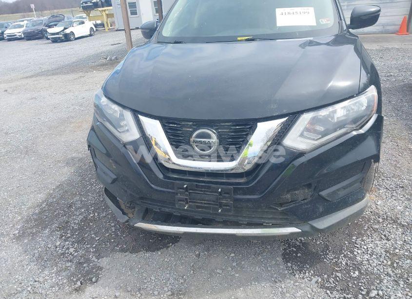 Photo 13 of 2018 Nissan Rogue SV (VIN KNMAT2MV7JP559678)