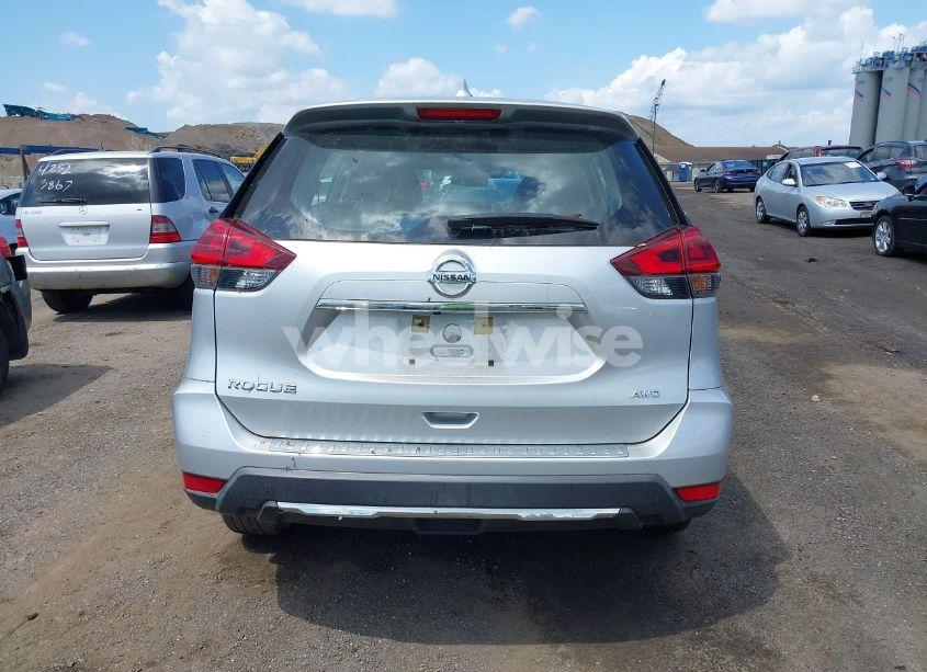 Photo 16 of 2018 Nissan Rogue S (VIN KNMAT2MV7JP571541)