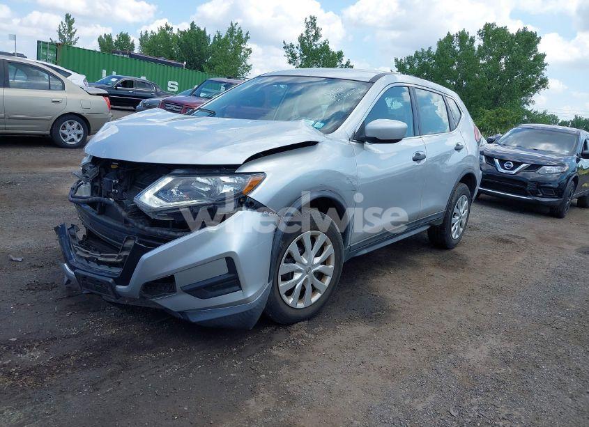 Photo 2 of 2018 Nissan Rogue S (VIN KNMAT2MV7JP571541)