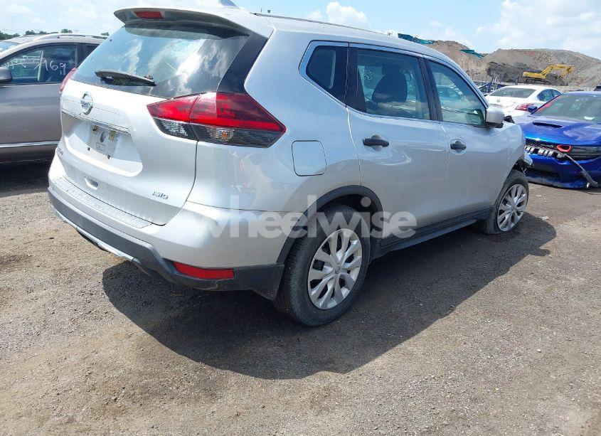Photo 4 of 2018 Nissan Rogue S (VIN KNMAT2MV7JP571541)