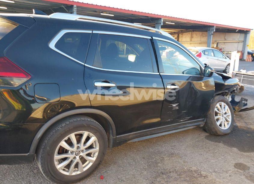 Photo 12 of 2018 Nissan Rogue SV (VIN KNMAT2MV7JP611584)