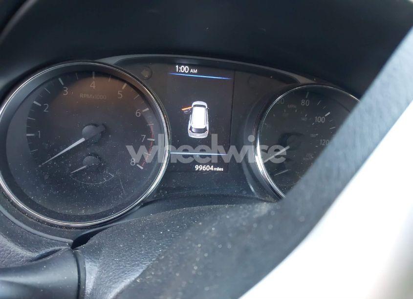 Photo 7 of 2018 Nissan Rogue SV (VIN KNMAT2MV7JP611584)