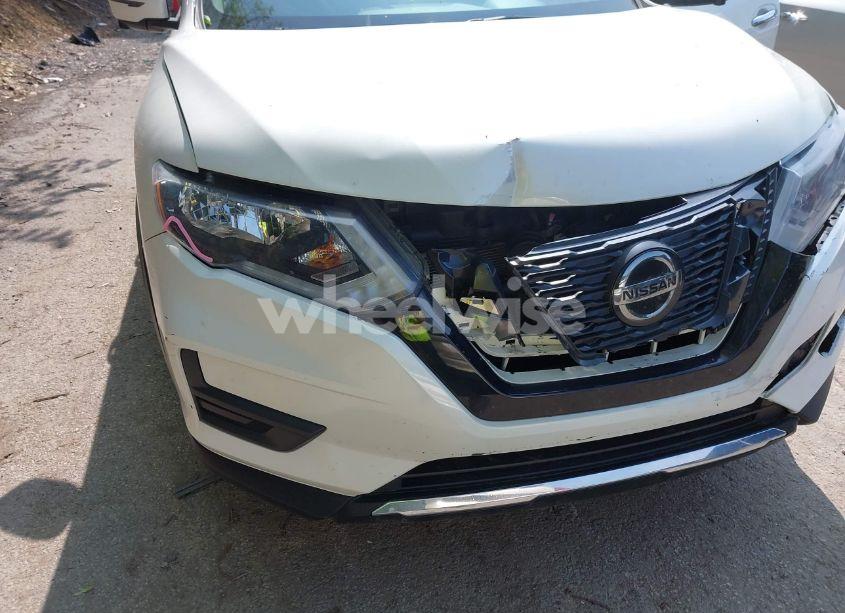 Photo 21 of 2018 Nissan Rogue SV (VIN KNMAT2MV8JP569720)