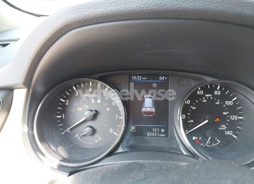 Photo 7 of 2018 Nissan Rogue SV (VIN KNMAT2MV8JP569720)