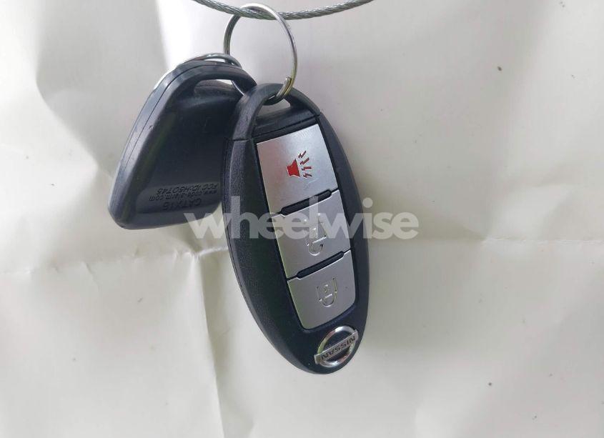 Photo 11 of 2015 Nissan Rogue SV (VIN KNMAT2MV9FP538645)