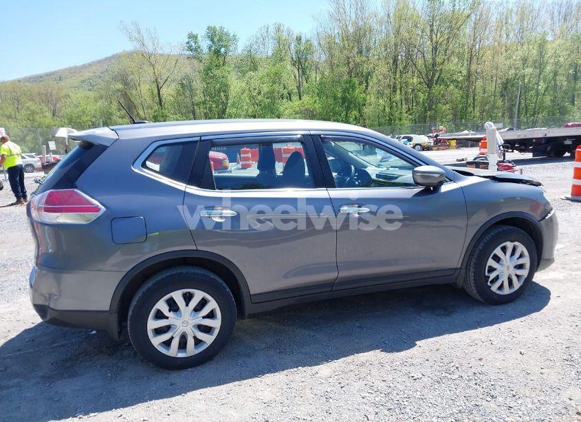 Photo 13 of 2015 Nissan Rogue S (VIN KNMAT2MV9FP564744)